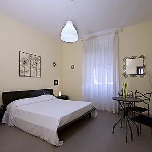 La Casa Di Gabriella , La Spezia Italie