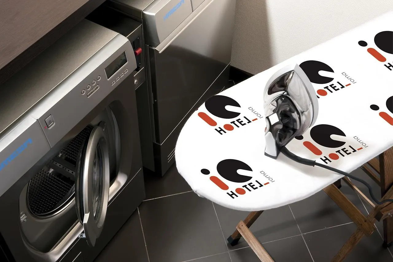 iQ Hotel Roma